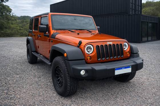 JEEP WRANGLER 3.8 UNLIMITED SPORT 4X4 V6 12V GASOLINA 4P AUTOMATICO